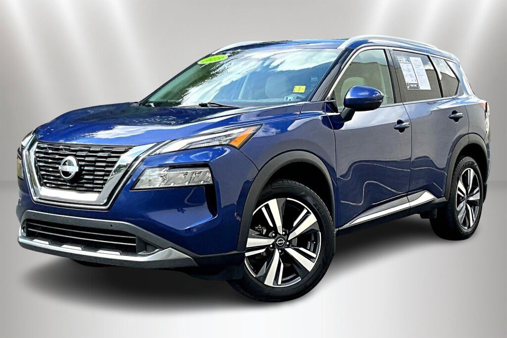 Used 2023 Nissan Rogue SL w/ SL Premium Package image 3