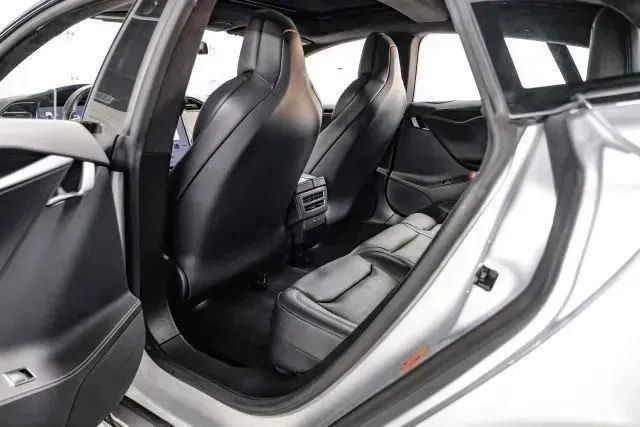 Used 2018 Tesla Model S 75D image 42