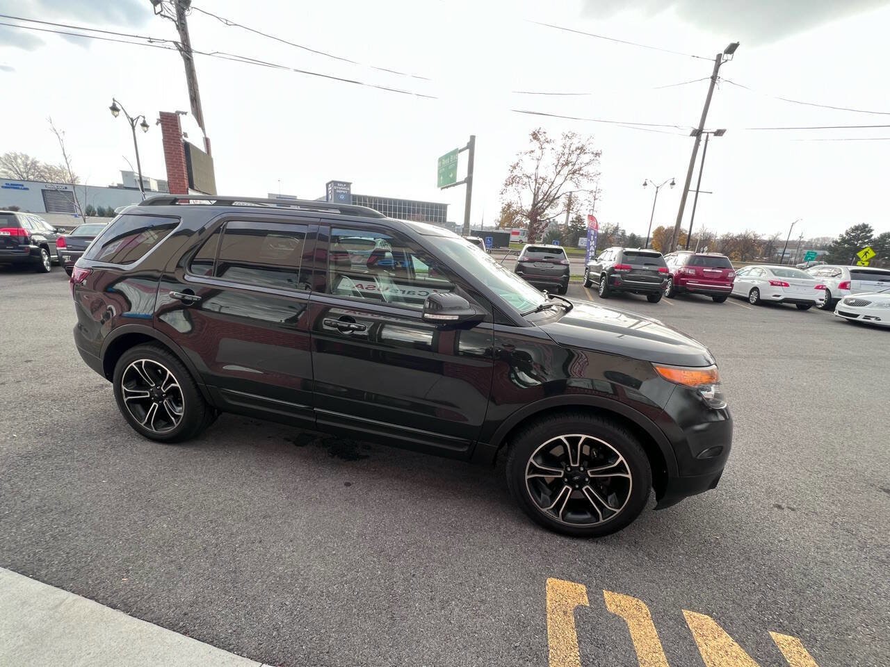 Used 2018 Ford Explorer Sport w/ Equipment Group 401A image 4