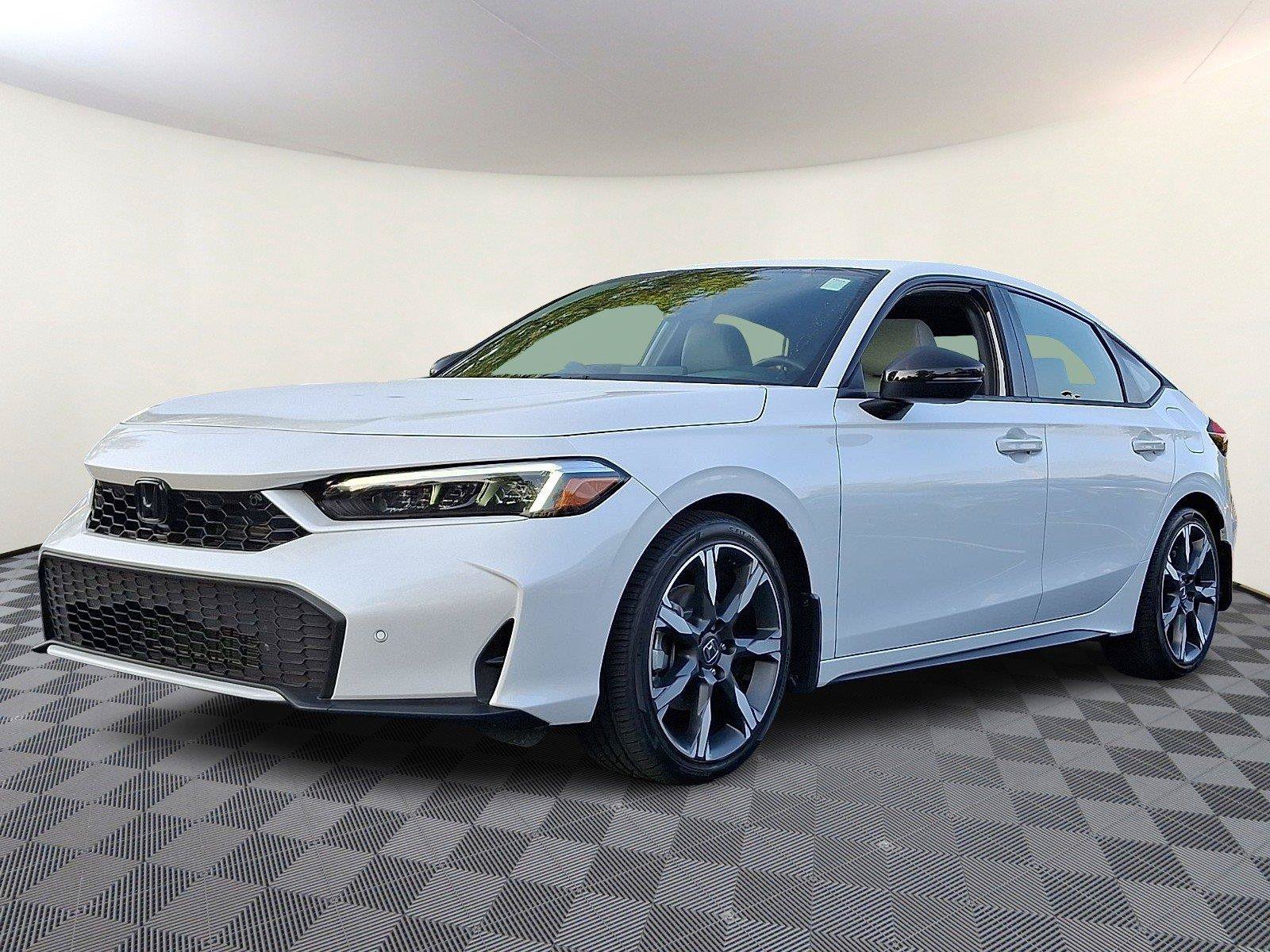 Used 2025 Honda Civic Sport Touring image 3
