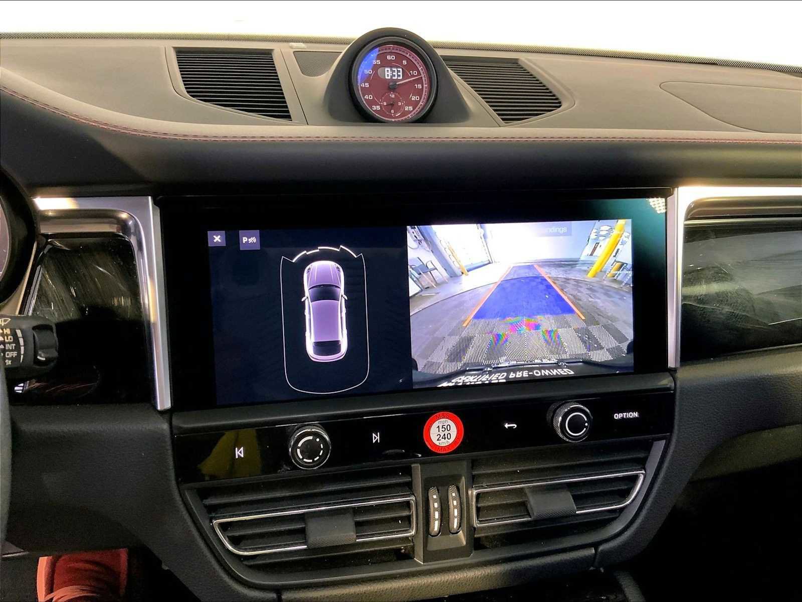 Certified 2023 Porsche Macan Turbo image 31