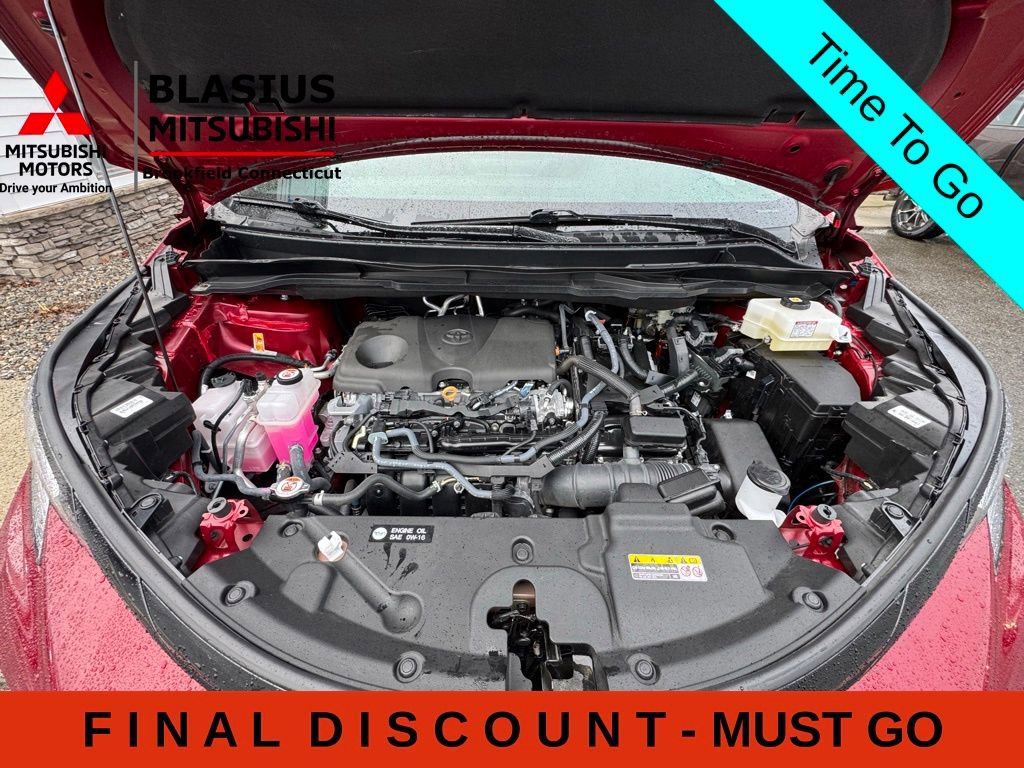 Used 2025 Toyota Sienna XSE w/ XSE Plus Package FWD image 35