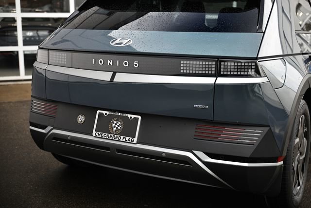 Used 2022 Hyundai Ioniq 5 SE image 7