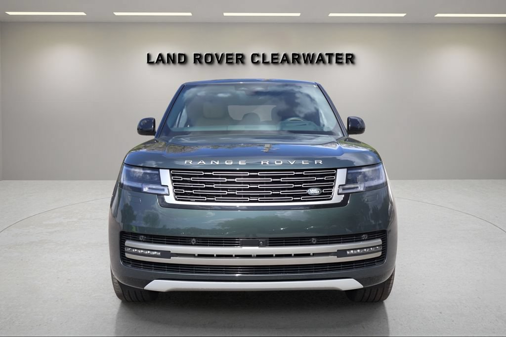 New 2026 Land Rover Range Rover Long Wheelbase SE AWD/4WD image 8