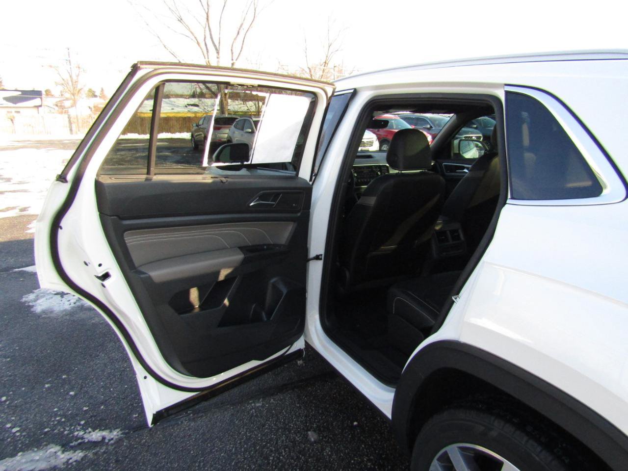 Used 2021 Volkswagen Atlas Cross Sport SEL Premium R-Line image 20