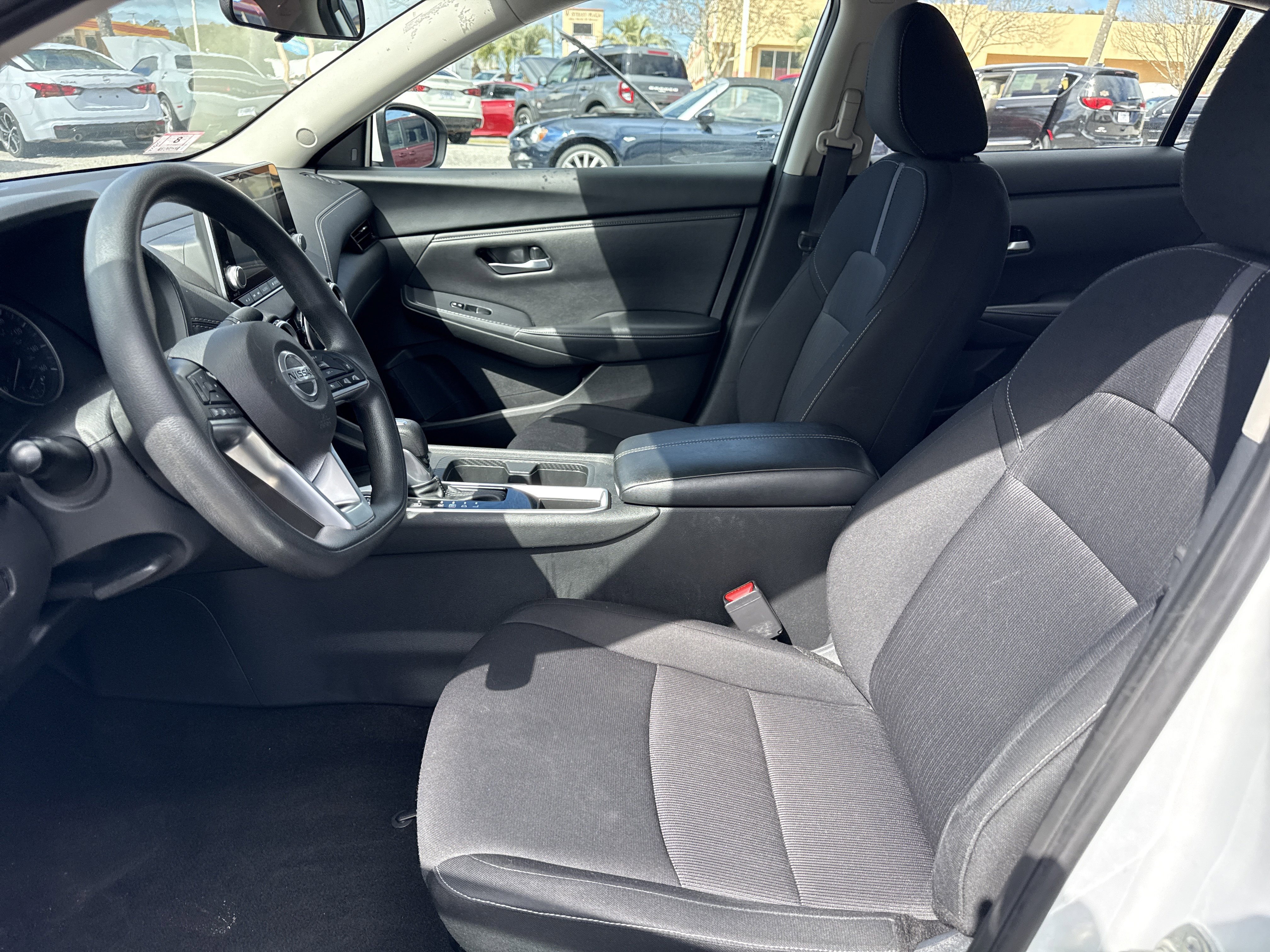 Used 2023 Nissan Sentra SV FWD image 5