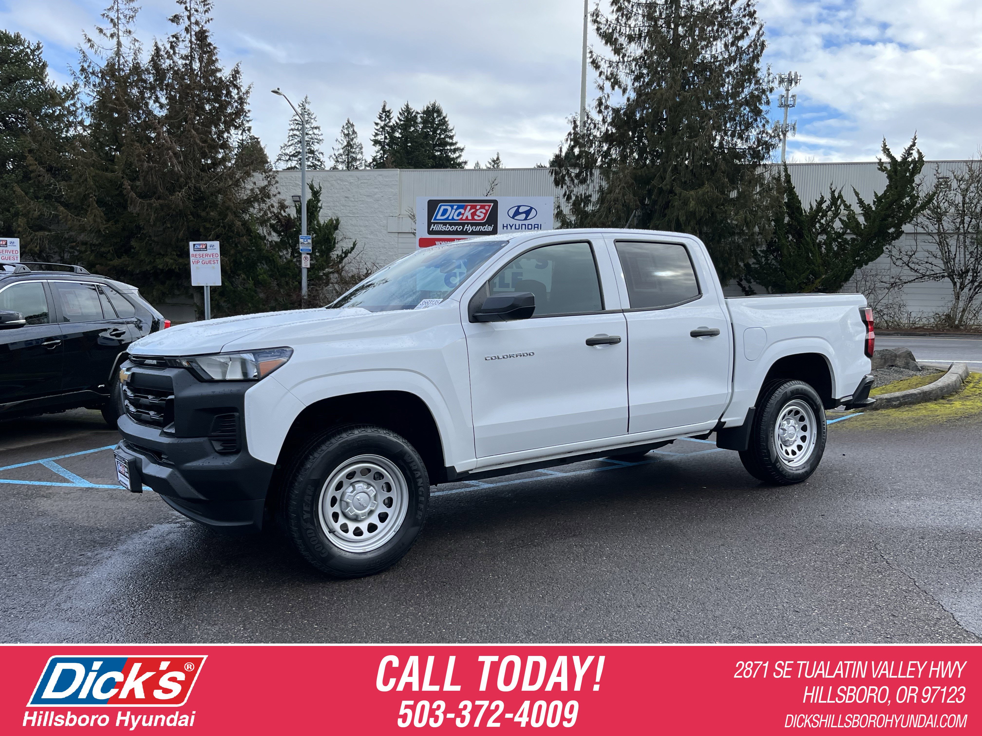Used 2023 Chevrolet Colorado W/T image 1