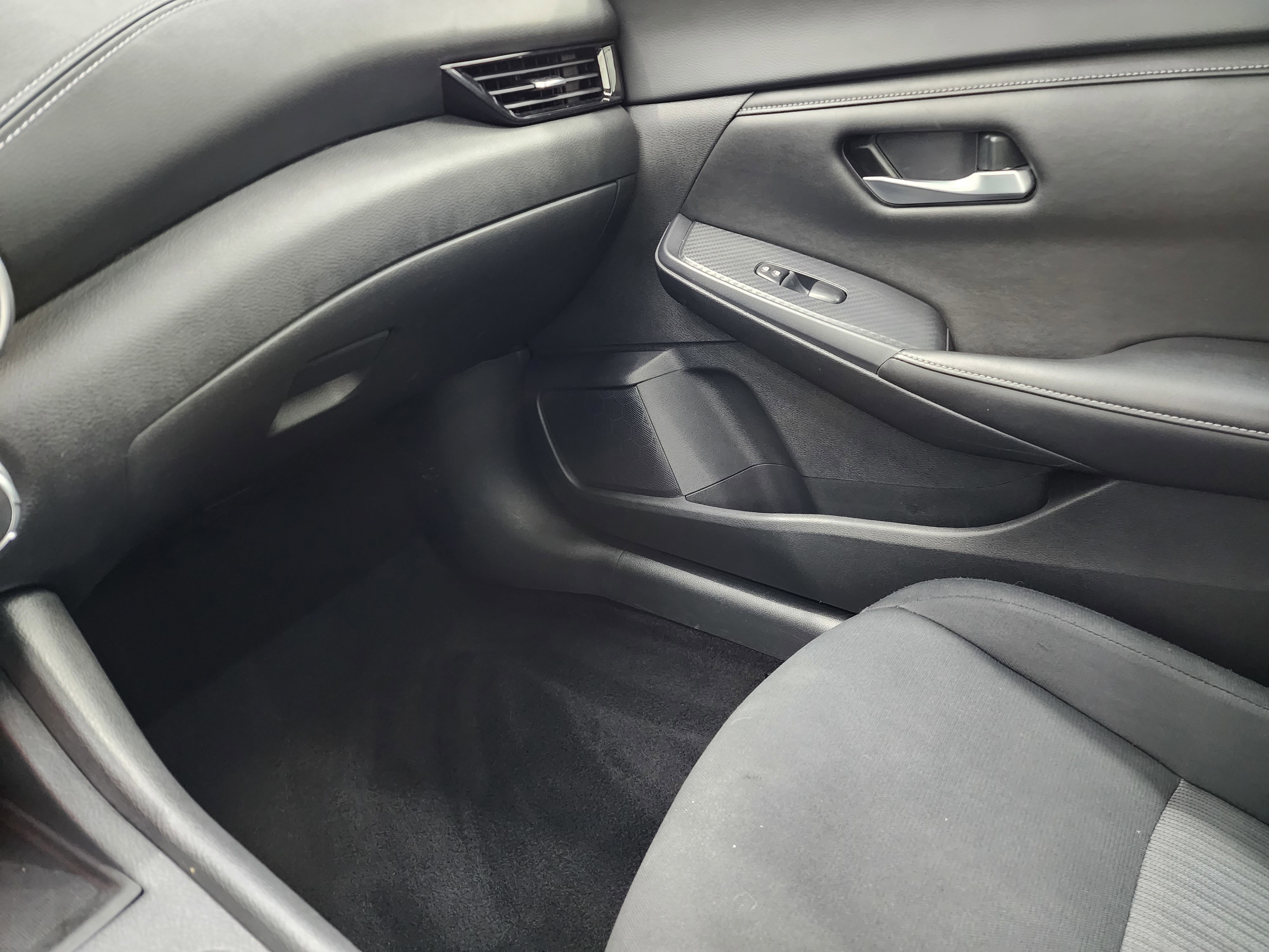 Used 2023 Nissan Sentra SV image 13