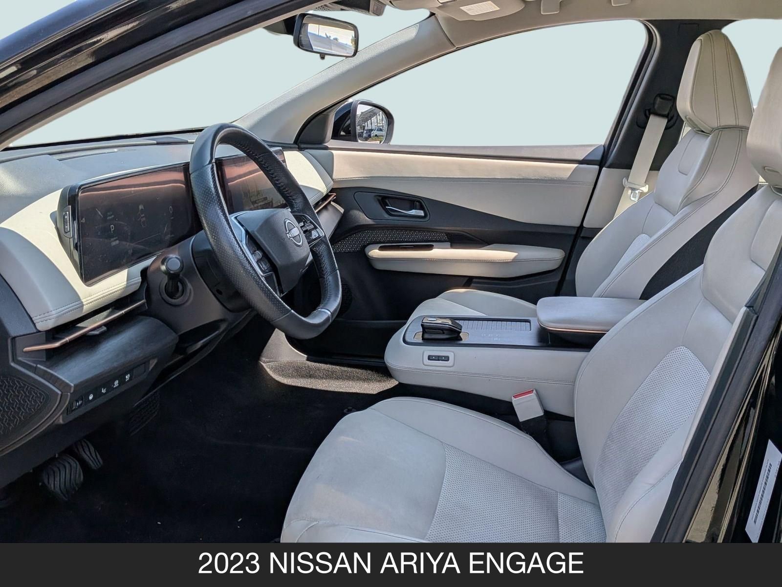 Used 2023 Nissan Ariya AWD image 14