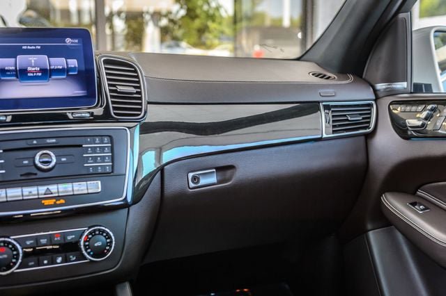 Used 2018 Mercedes-Benz GLS 450 4MATIC w/ Premium Package image 40