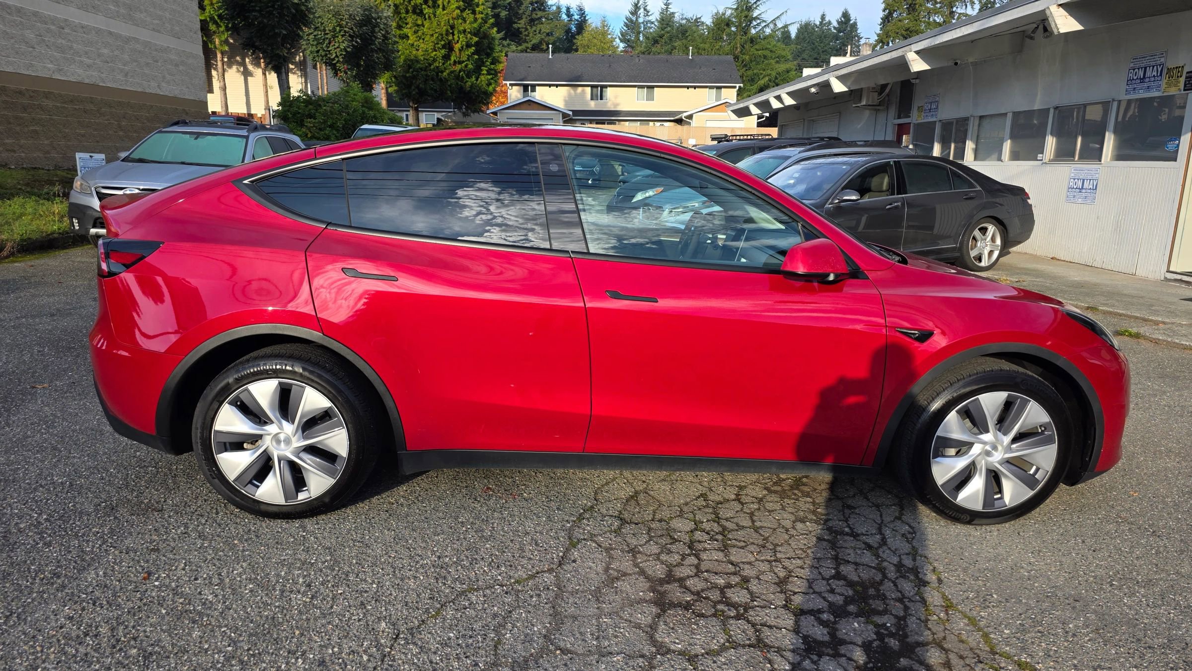 Used 2023 Tesla Model Y Long Range image 4