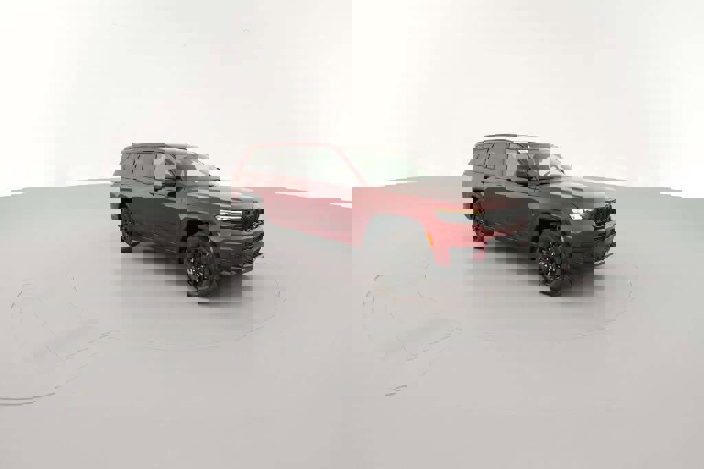 New 2025 Jeep Grand Cherokee L Laredo image 16