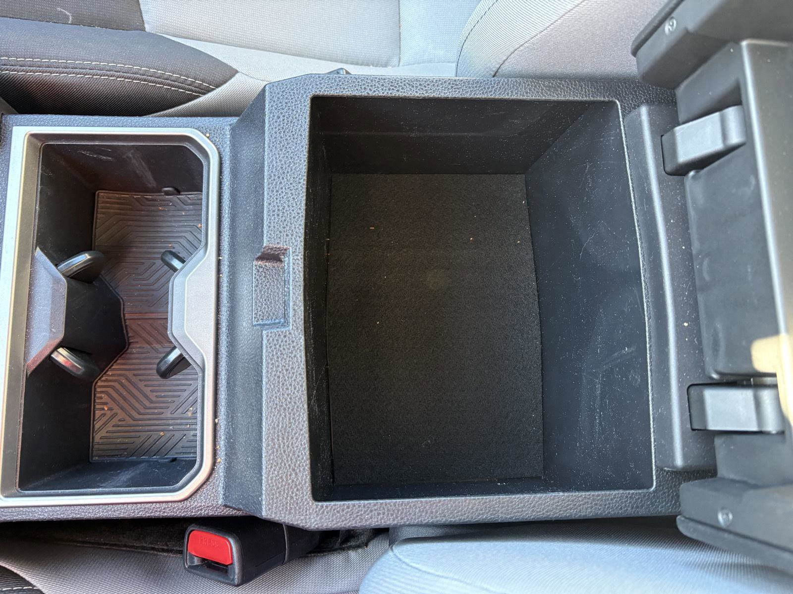 Used 2025 Toyota Tacoma TRD Sport w/ TRD Sport Upgrade Package image 17