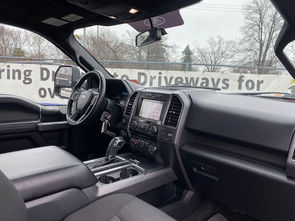 Used 2018 Ford F150 XLT w/ Equipment Group 302A Luxury AWD/4WD image 19