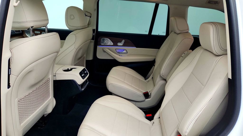 Used 2024 Mercedes-Benz GLS 450 4MATIC image 20