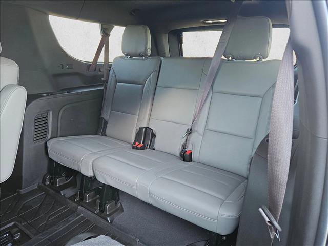Used 2023 Chevrolet Suburban LT image 19