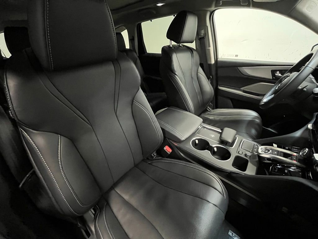 Certified 2024 Acura MDX SH-AWD w/ Technology Package image 12