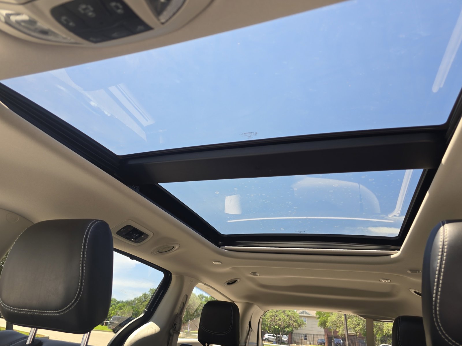 Used 2024 Chrysler Pacifica Touring-L w/ Road Tripper Package FWD image 18