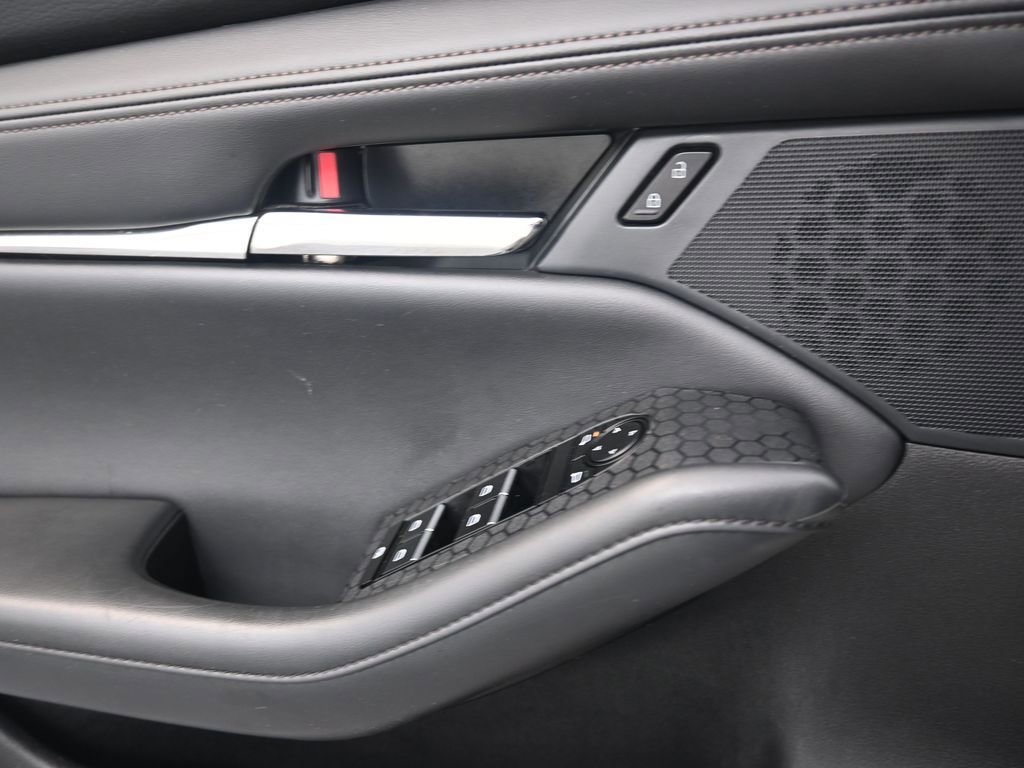 Used 2023 MAZDA MAZDA3 s image 14