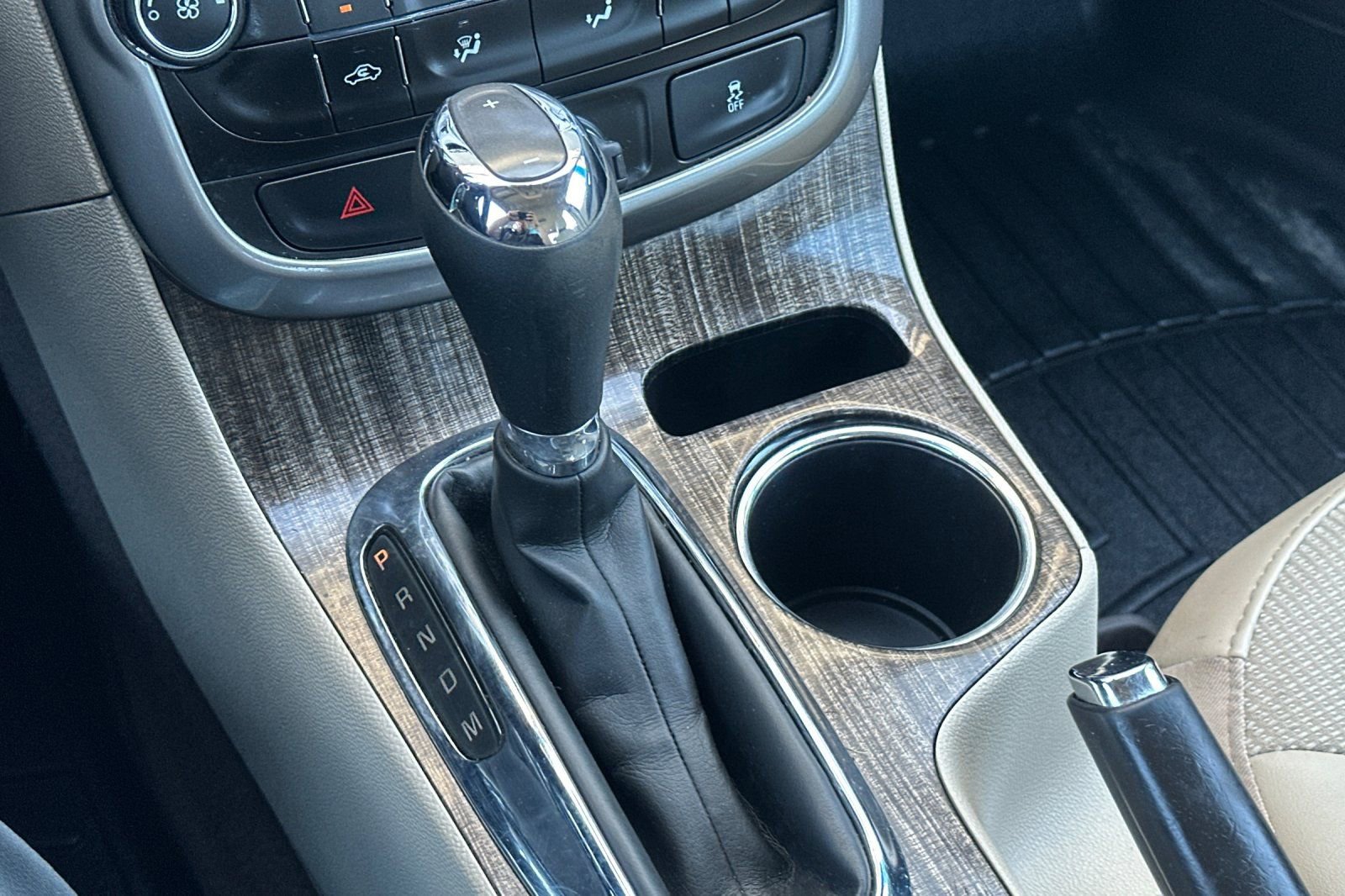 Used 2015 Chevrolet Malibu LT w/ Power Convenience Package FWD image 28