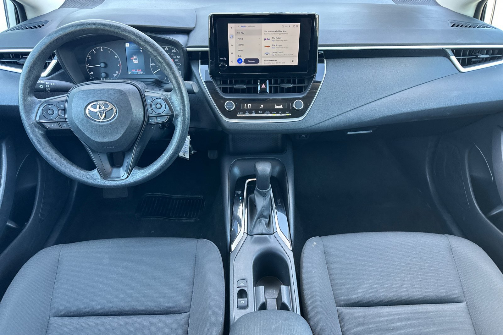 Used 2024 Toyota Corolla LE FWD image 13