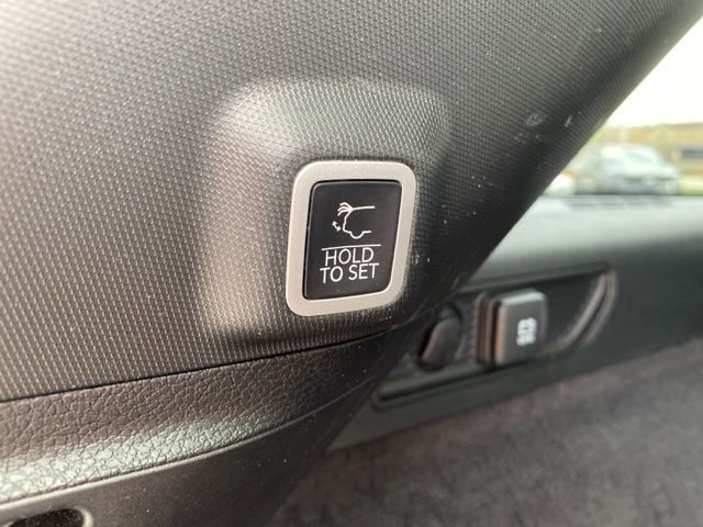 Used 2022 Jeep Grand Cherokee Trailhawk w/ Luxury Tech Group III AWD/4WD image 8