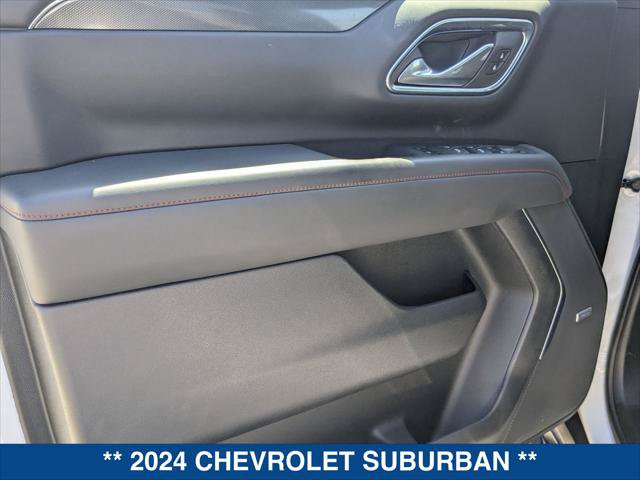 Used 2024 Chevrolet Suburban RST w/ Luxury Package AWD/4WD image 10