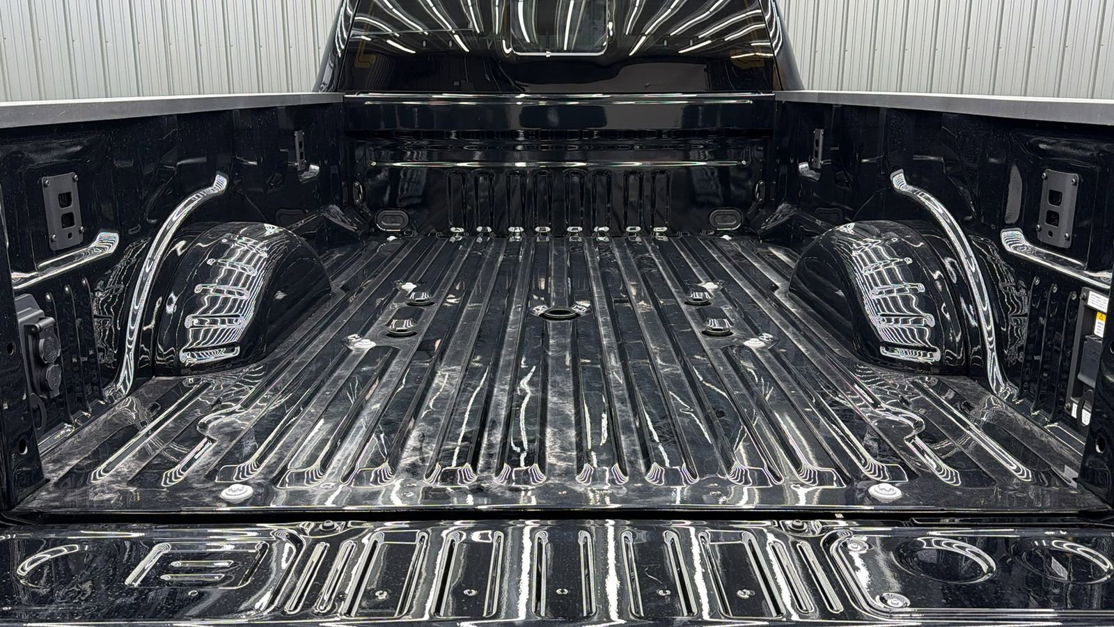 Used 2026 Ford F450 Platinum w/ Platinum Plus Package image 19