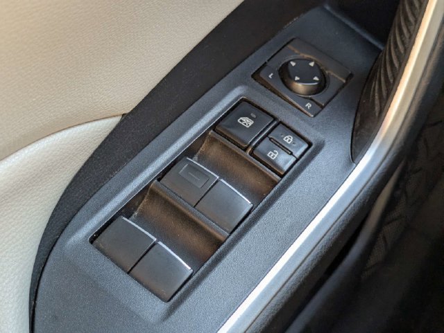 Used 2019 Toyota RAV4 XLE Premium w/ Cold Weather Package FWD image 25