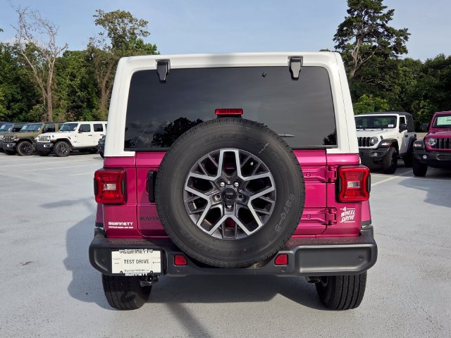 New 2026 Jeep Wrangler Unlimited Sahara w/ Whitecap Package AWD/4WD image 7