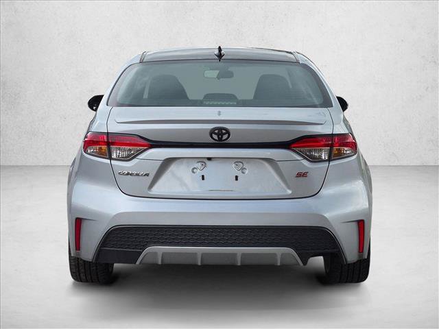 Used 2021 Toyota Corolla SE w/ SE Premium Package FWD image 6