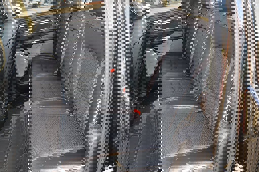 Used 2025 RAM 1500 Laramie w/ Night Edition image 16