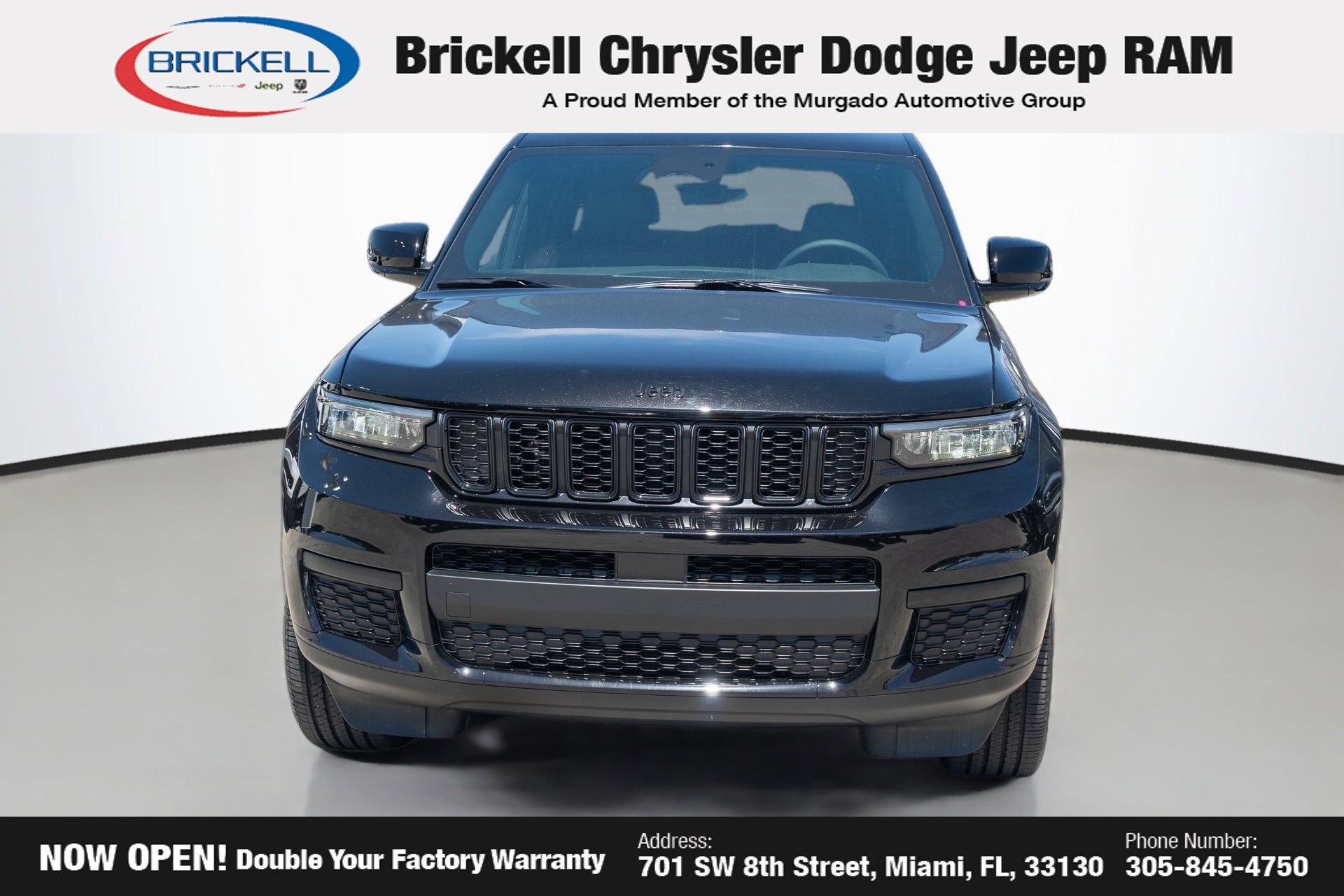 Used 2025 Jeep Grand Cherokee L Altitude AWD/4WD image 3