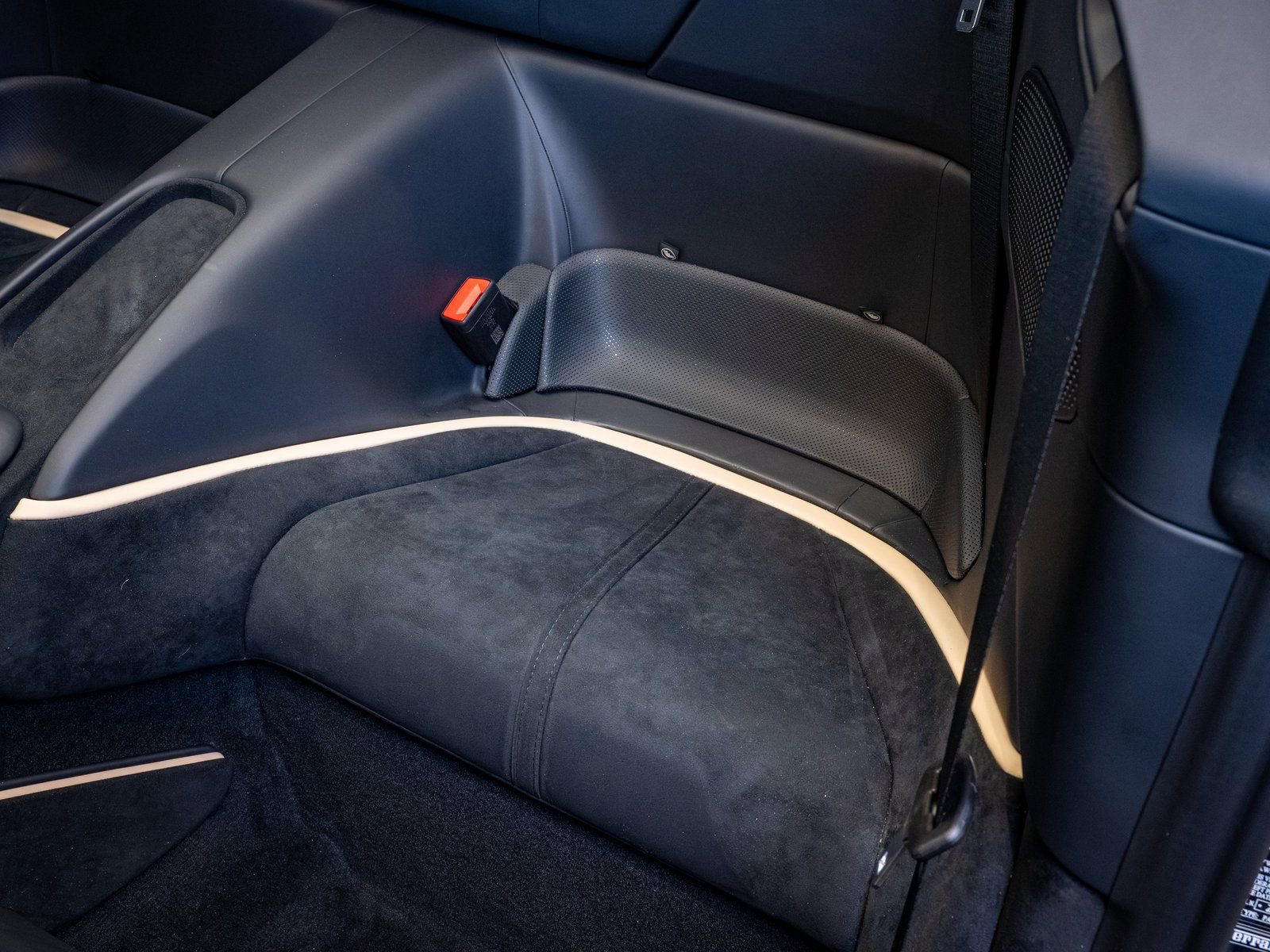 Certified 2024 Ferrari Roma image 14