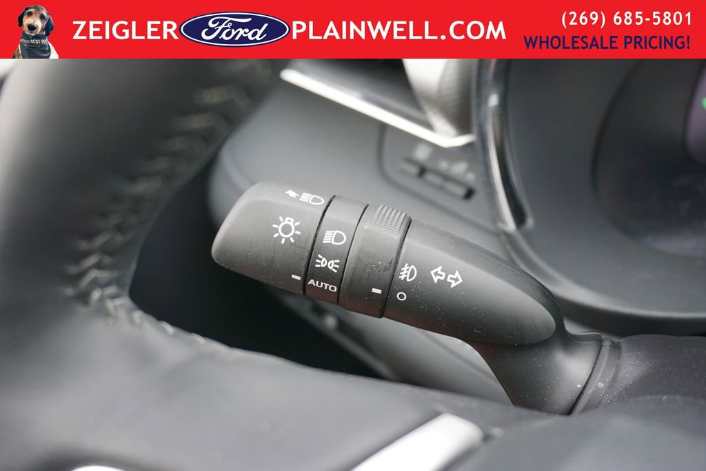 Used 2025 Toyota Highlander Platinum image 31