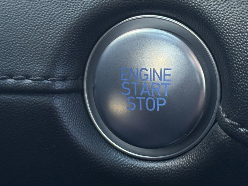 Certified 2021 Hyundai Santa Fe Limited w/ Cargo Package image 17