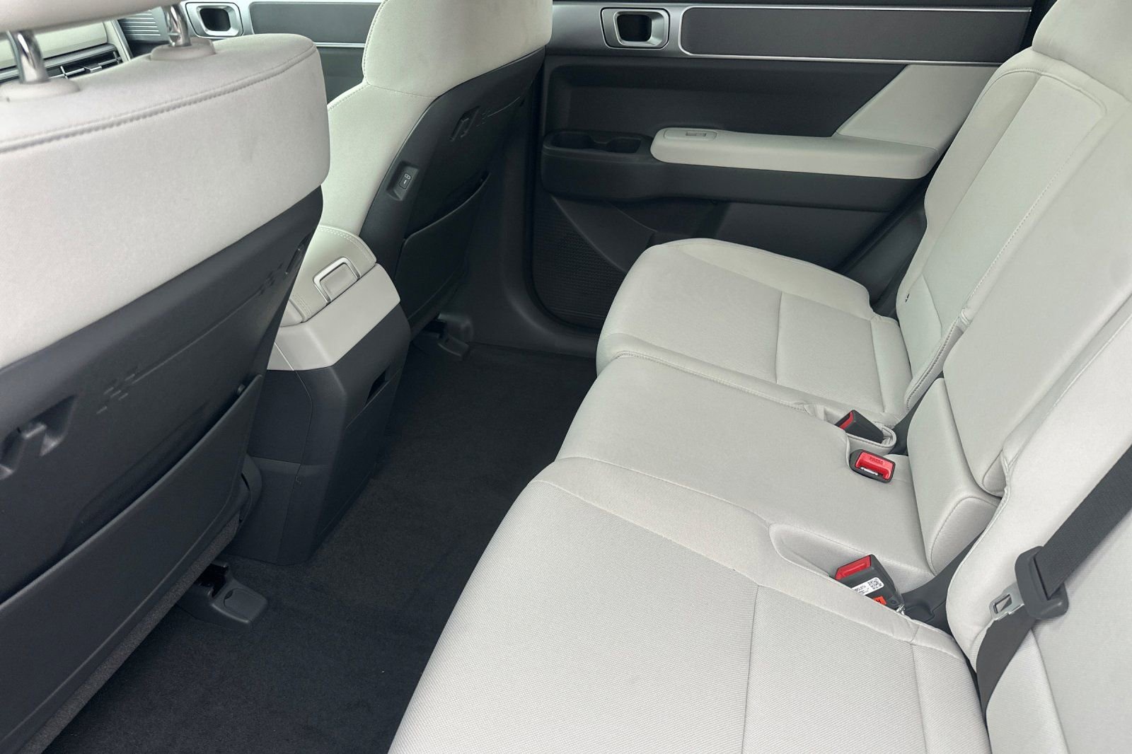 New 2026 Hyundai Santa Fe SE image 12