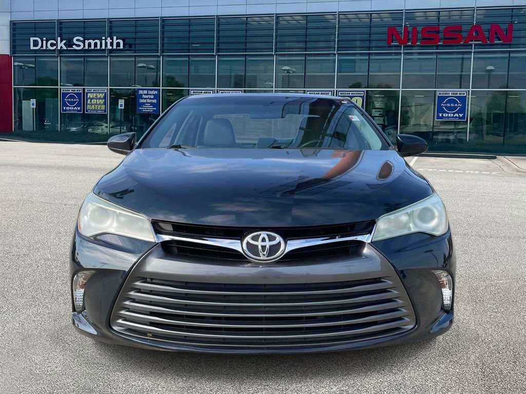 Used 2016 Toyota Camry LE image 2