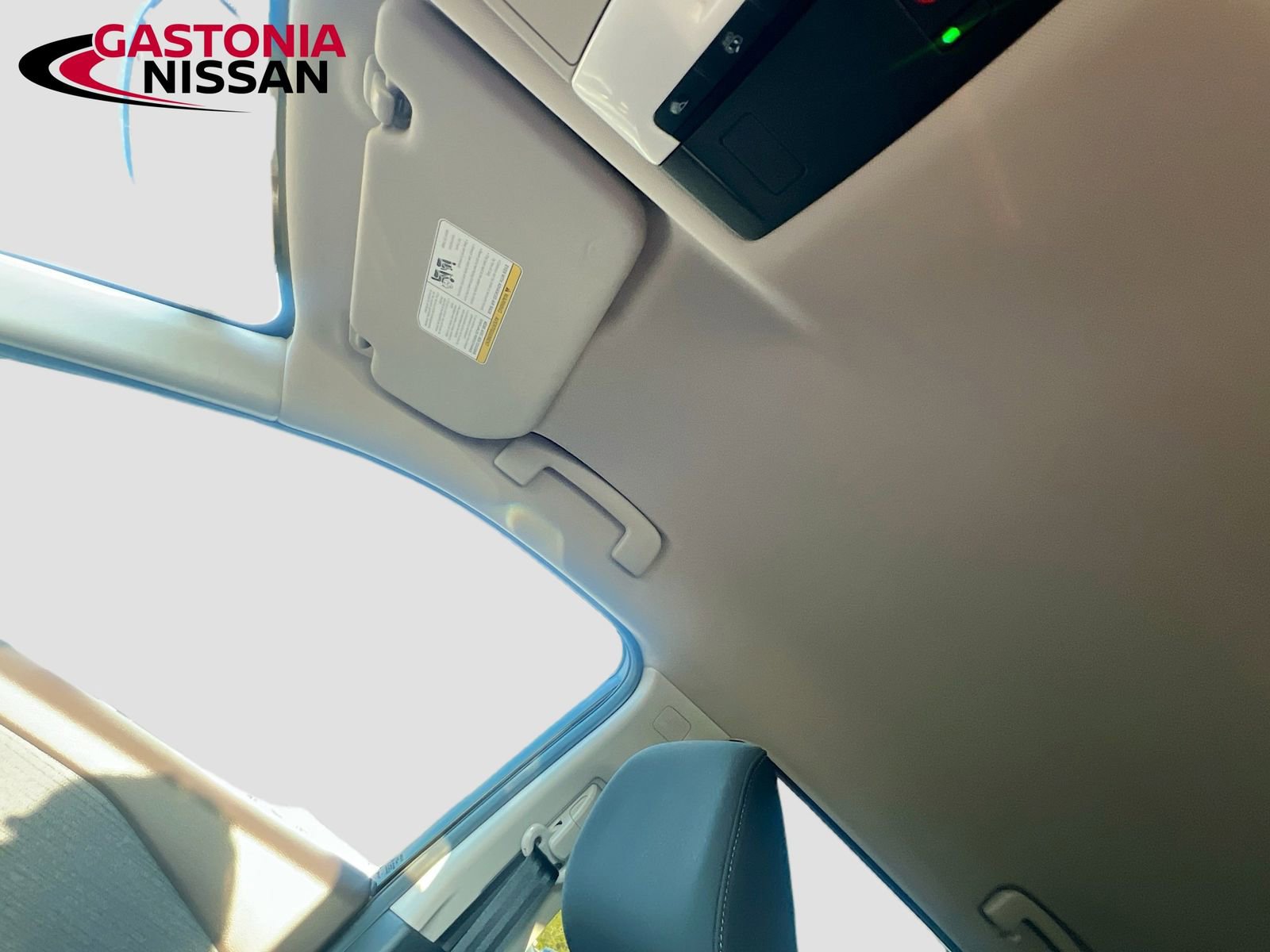 Used 2021 Nissan Rogue SV image 27