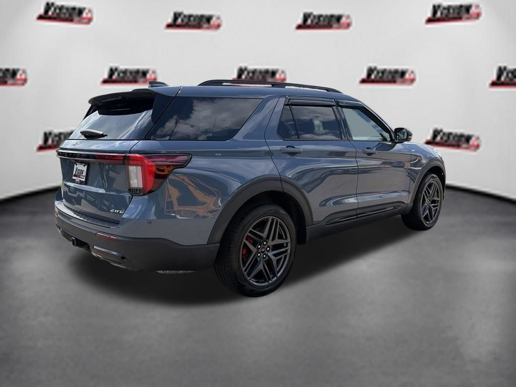 Used 2025 Ford Explorer ST-Line w/ Premium Package AWD/4WD image 5