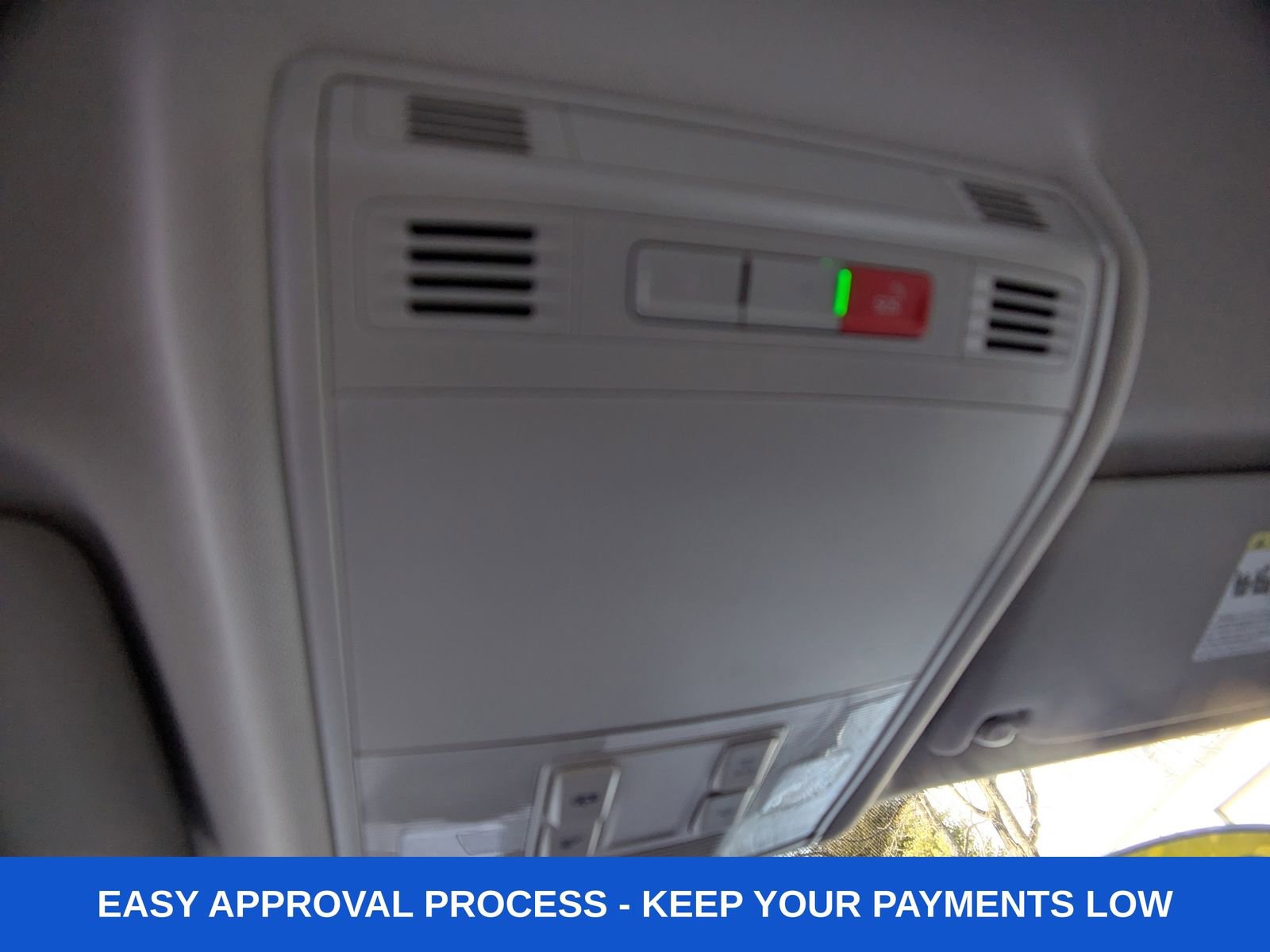 Used 2022 Volkswagen Taos S image 18