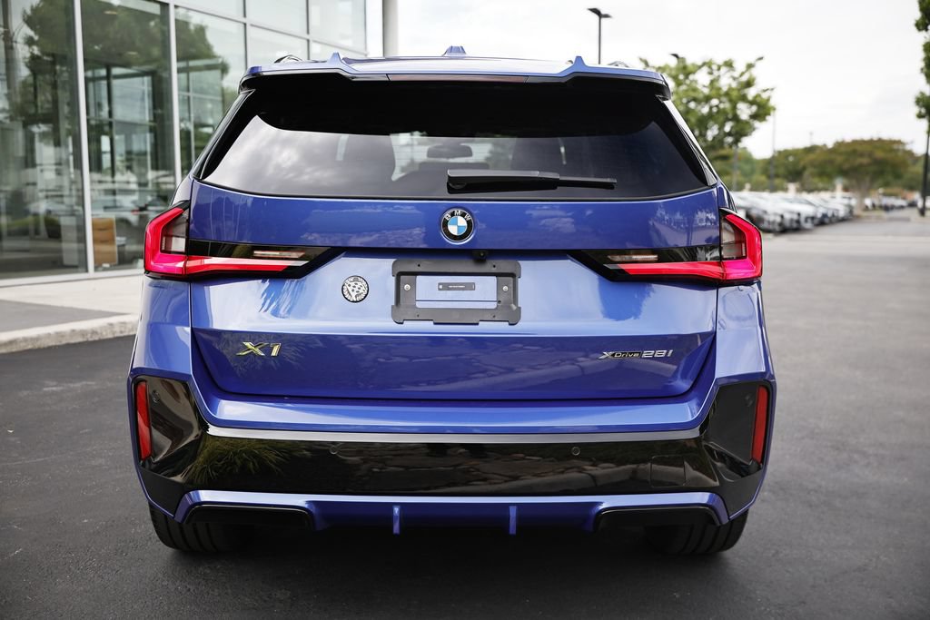 Used 2026 BMW X1 xDrive28i w/ Technology Package AWD/4WD image 11