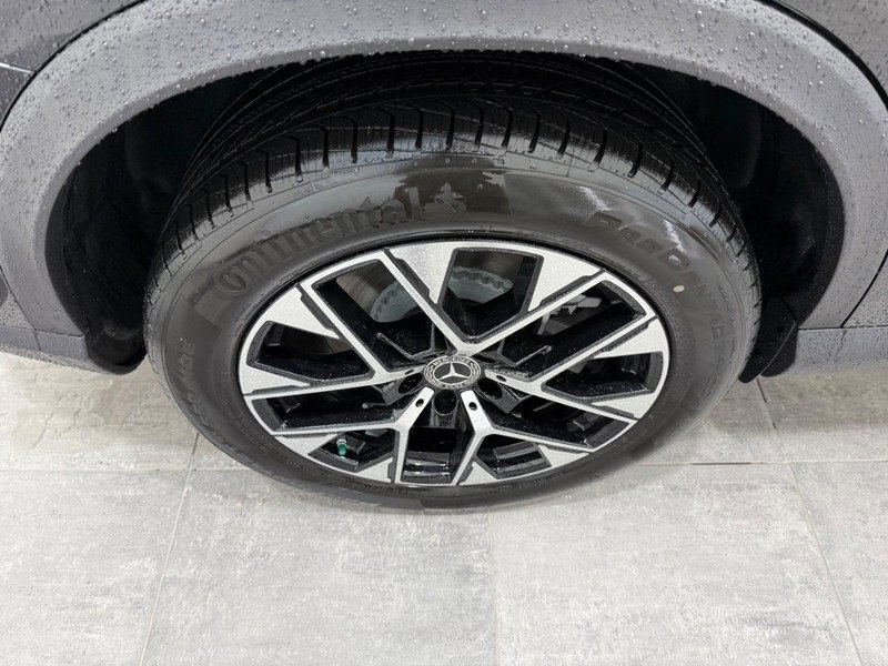 New 2025 Mercedes-Benz GLC 350e 4MATIC image 3