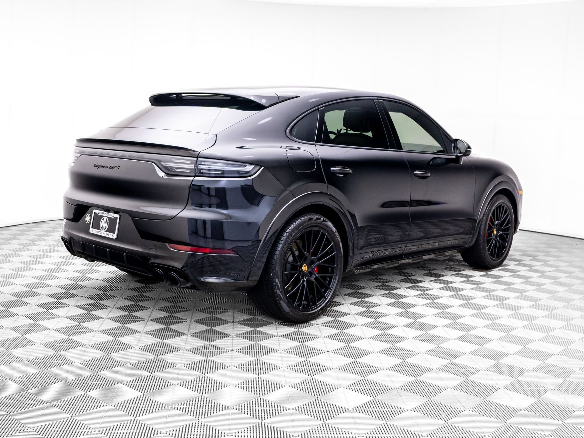 Certified 2023 Porsche Cayenne GTS AWD/4WD image 8