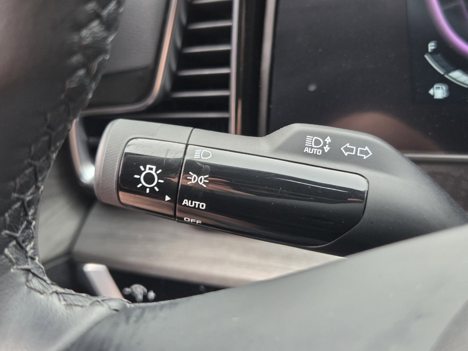 Used 2025 Kia Sportage X-Line w/ Premium Package image 30