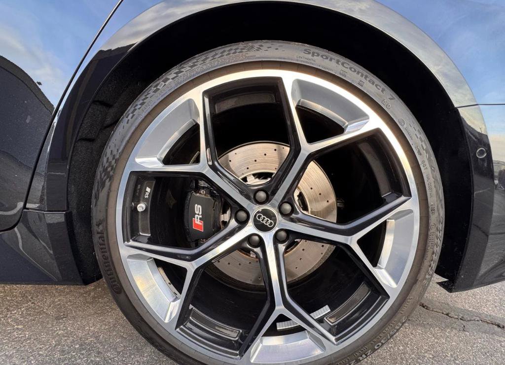 Used 2025 Audi RS 6 performance image 3