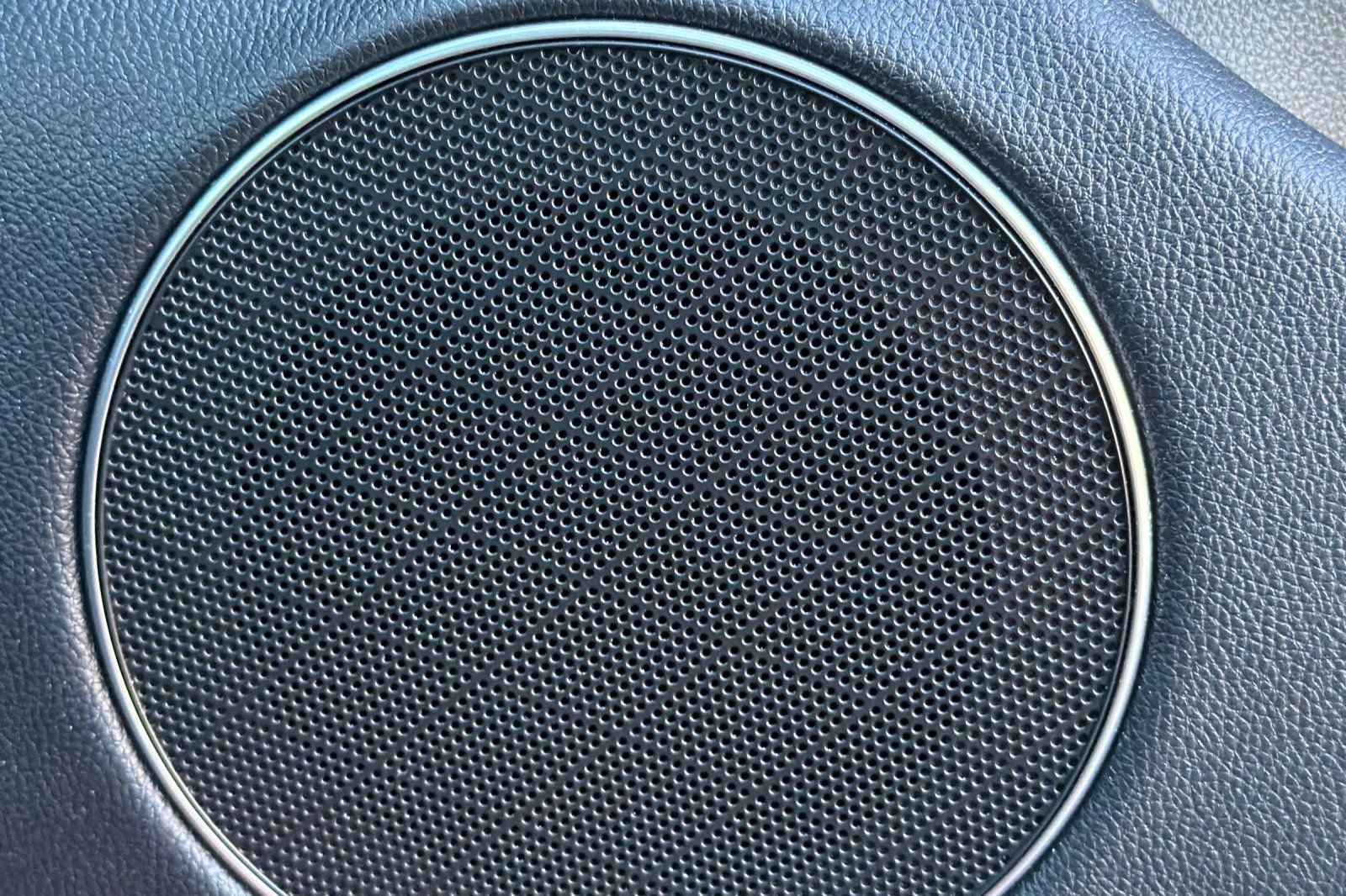 Used 2025 Genesis GV70 2.5T image 25