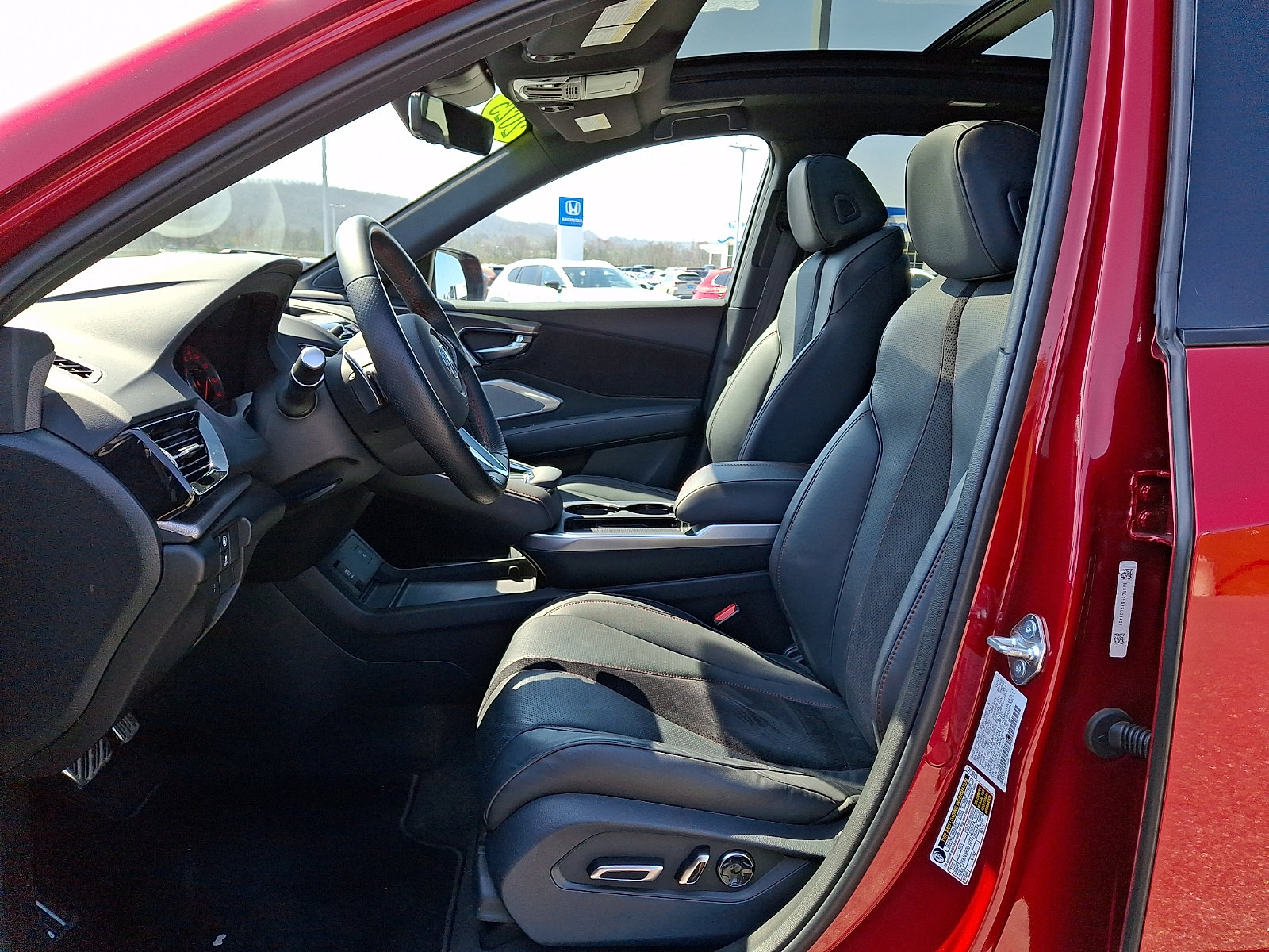 Used 2025 Acura RDX w/ Advance Package AWD/4WD image 14