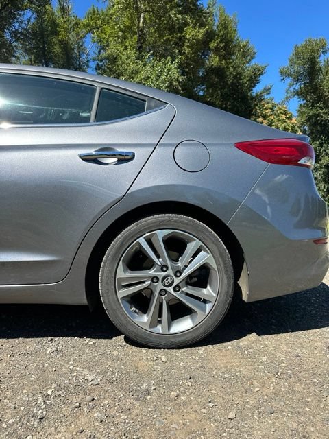 Used 2017 Hyundai Elantra Limited w/ Limited Ultimate Package 05 FWD image 34