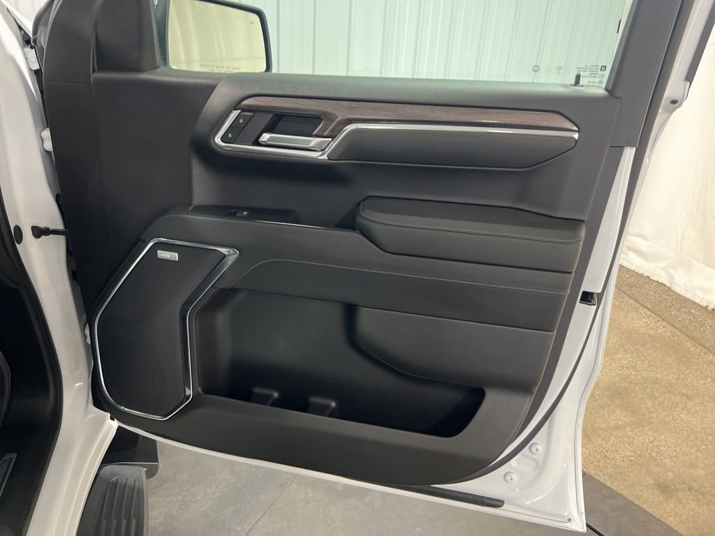 Certified 2024 Chevrolet Silverado 1500 LTZ AWD/4WD image 22